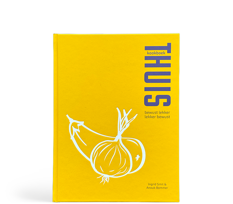Cover van het kookboek ‘THUIS’ met gele achtergrond en illustratie – voorbeeld van een kookboek dat de auteurs via Codex succesvol zelf uitgegeven hebben