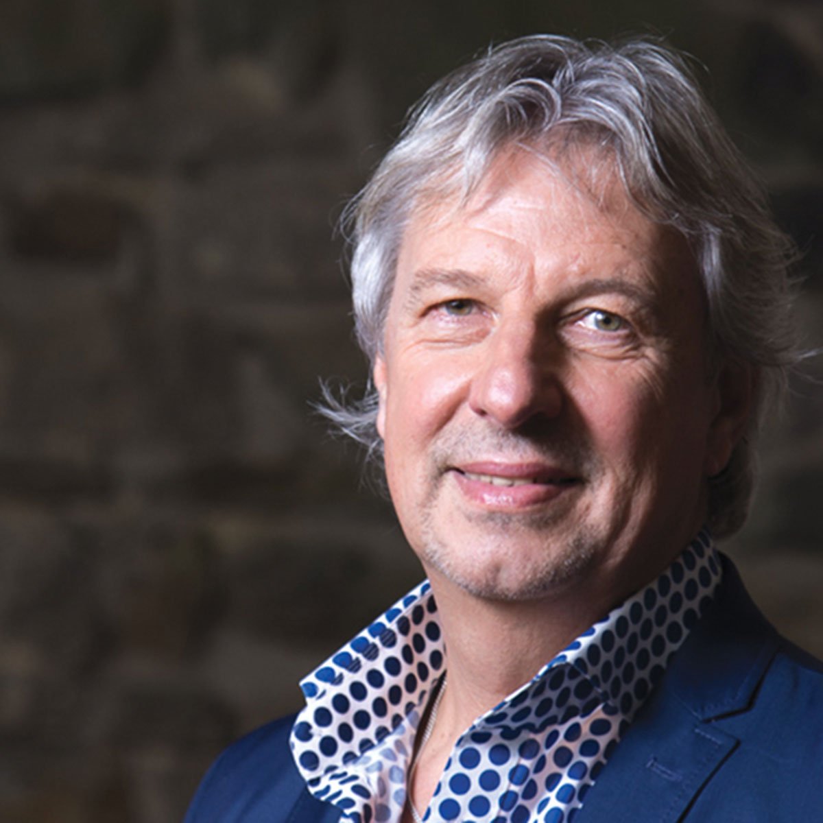 Portret van Günter Hochgürtel, auteur van verschillende romans en een goed voorbeeld van het succesvol uitgeven van een roman via Codex